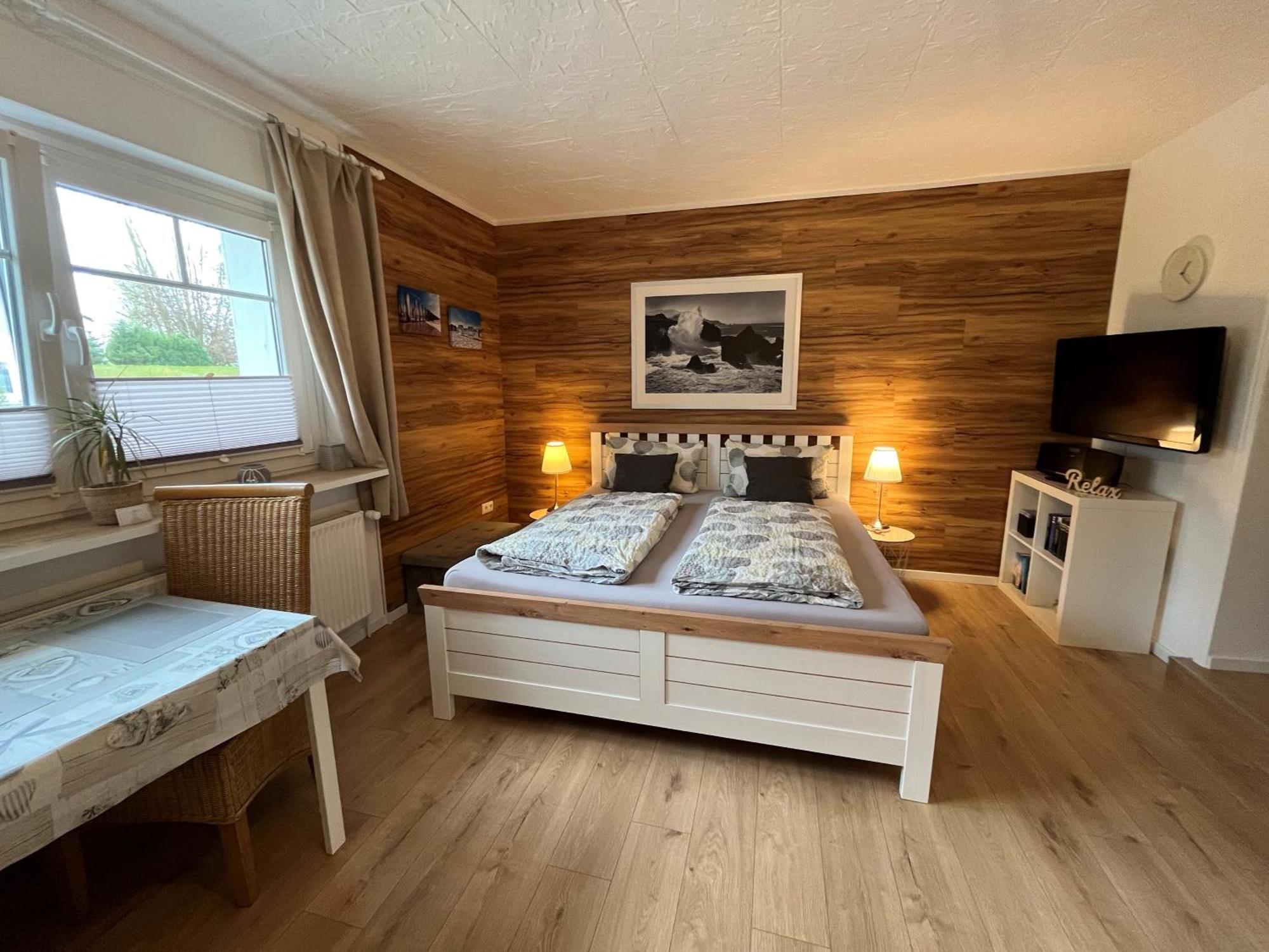 Appartement 1 Mit Kueche Und Neuem Bad, Frisch Saniert Friedrichskoog Exterior photo
