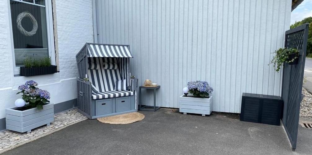 Appartement 1 Mit Kueche Und Neuem Bad, Frisch Saniert Friedrichskoog Exterior photo